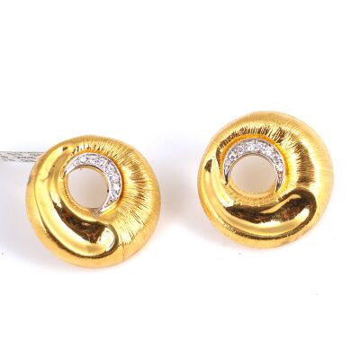 14K Gold Roe Deer Eye Stud Earrings - 2
