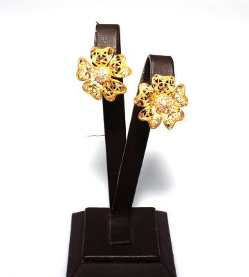 22 K Gold Flower Filigree Earrings