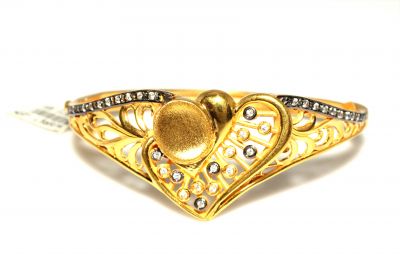 22K Gold Artisan Crafted Heart Design Bangle - 1