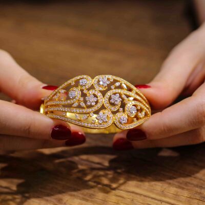 22K Gold Flowers Skyland Bangle - 1
