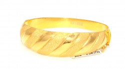 22K Gold Shiny & Matte Bands Hinged Bangle Bracelet - 6
