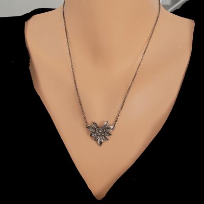 925 Ayar Gümüş Çiçek Modeli Kolye - 1