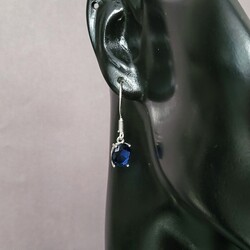 925 Ayar Gümüş Oval Büyük Boy Sentetik Safir Taşlı Küpe - 3