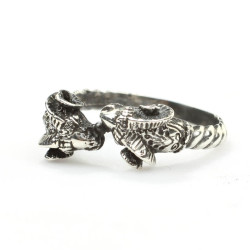 925 Sterling Silver Tiny Ram's Head Ring - 8