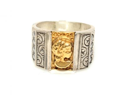 24 K Gold Silver Figure Patterned Ring